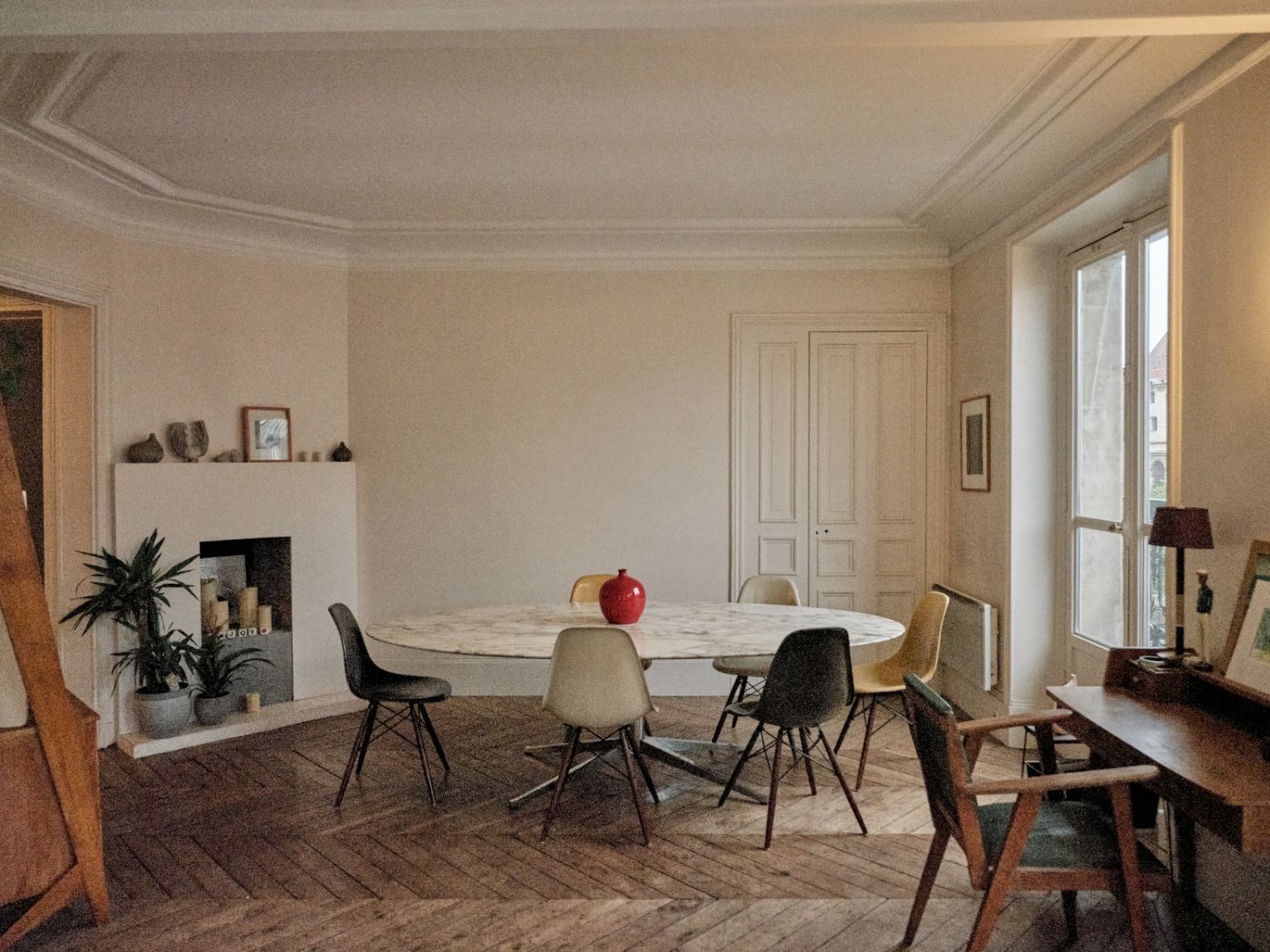 100 m² Paris Apartment with Balcony & Unique City Views