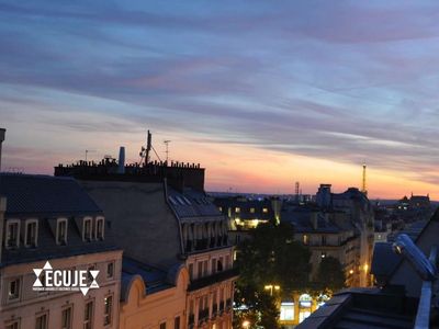 Modern Parisian Cultural Space for Events Near Gare du Nord