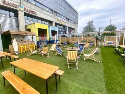 Reception room / Covered Beach