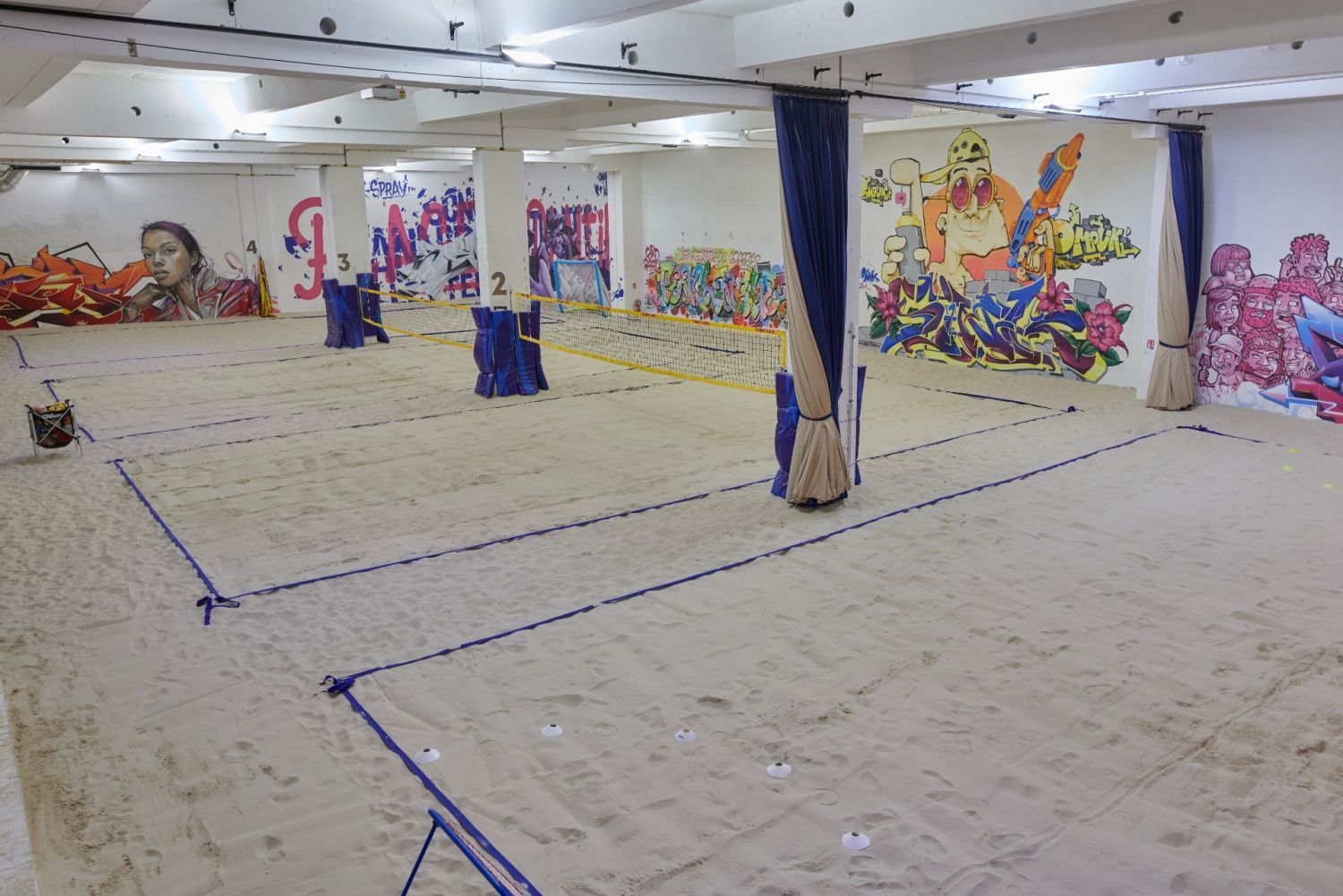 Reception room / Covered Beach