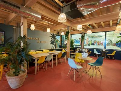 Reception room / Covered Beach