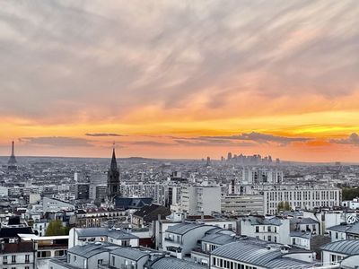 Apartment with panoramic Rooftop over Paris 