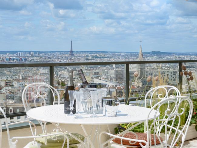 Stunning Paris Rooftop Flat with Panoramic City Views
