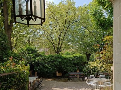 Private mansion at the foot of the Eiffel Tower