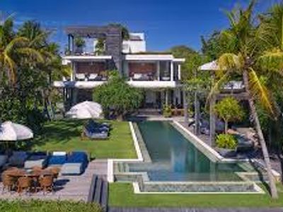 Art Deco waterfront villa Sanary