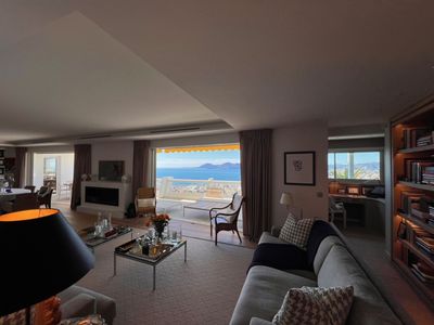 Cannes Apartment with Sea View – 30 Guests, Near Croisette