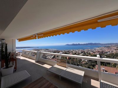 Cannes Apartment with Sea View – 30 Guests, Near Croisette