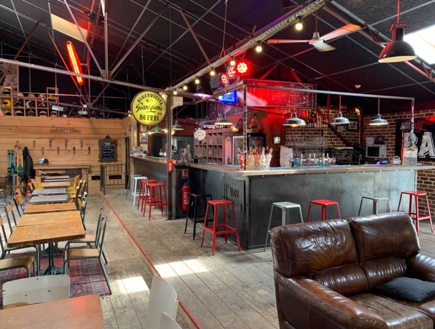 Unusual space, concept store, bar, boutique