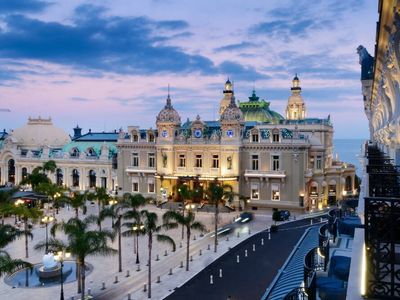 Contemporary Art Gallery in Monaco's Carré d'Or for Events