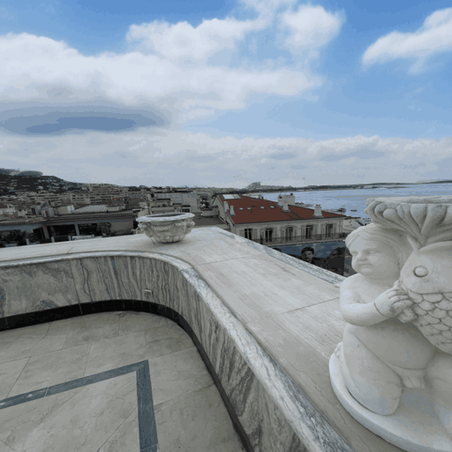 Private rooftop Duplex for 80 guests - Front View of the Palace