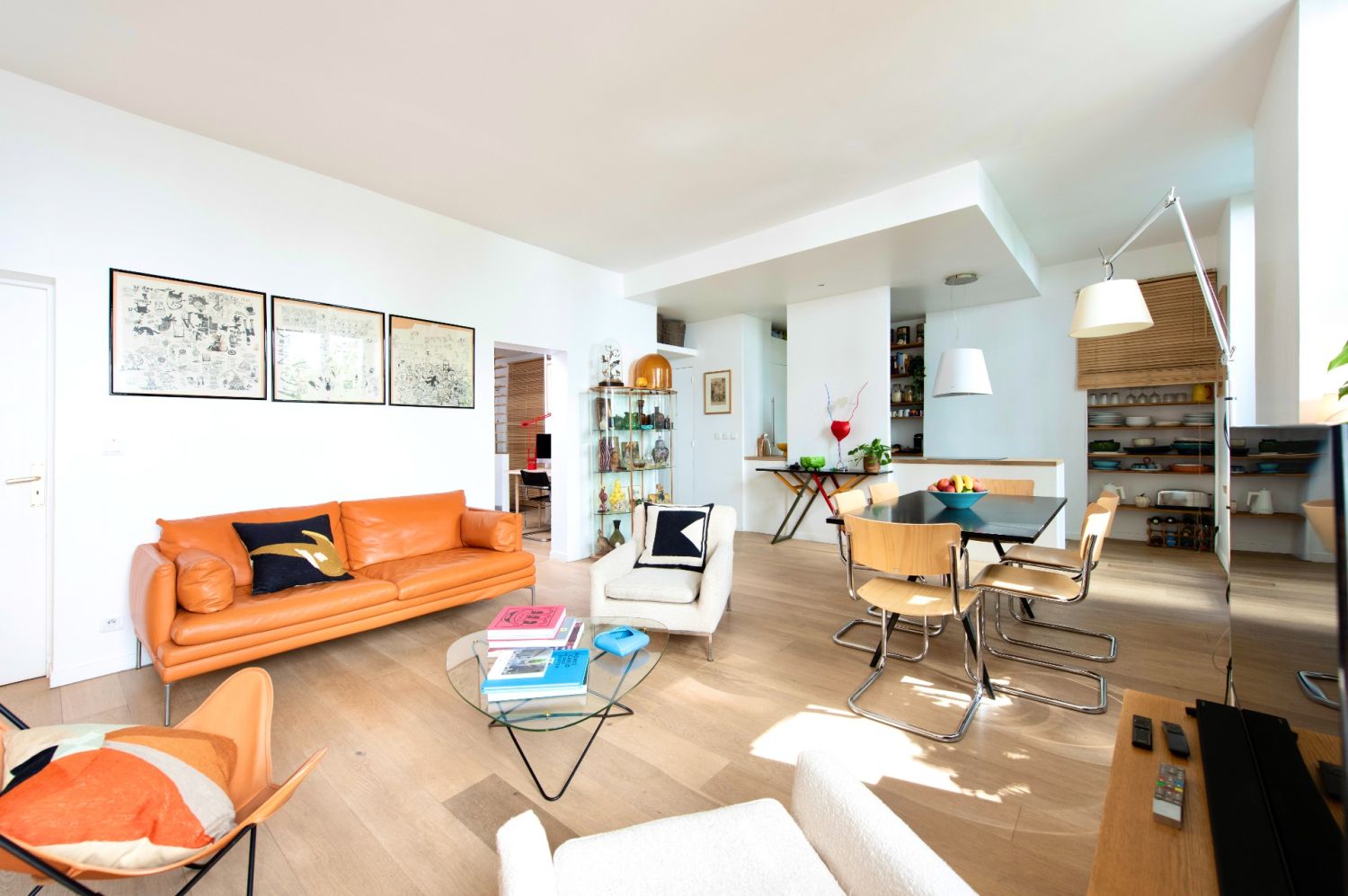 A Parisian Countryside Loft for Meetings & Photoshoots