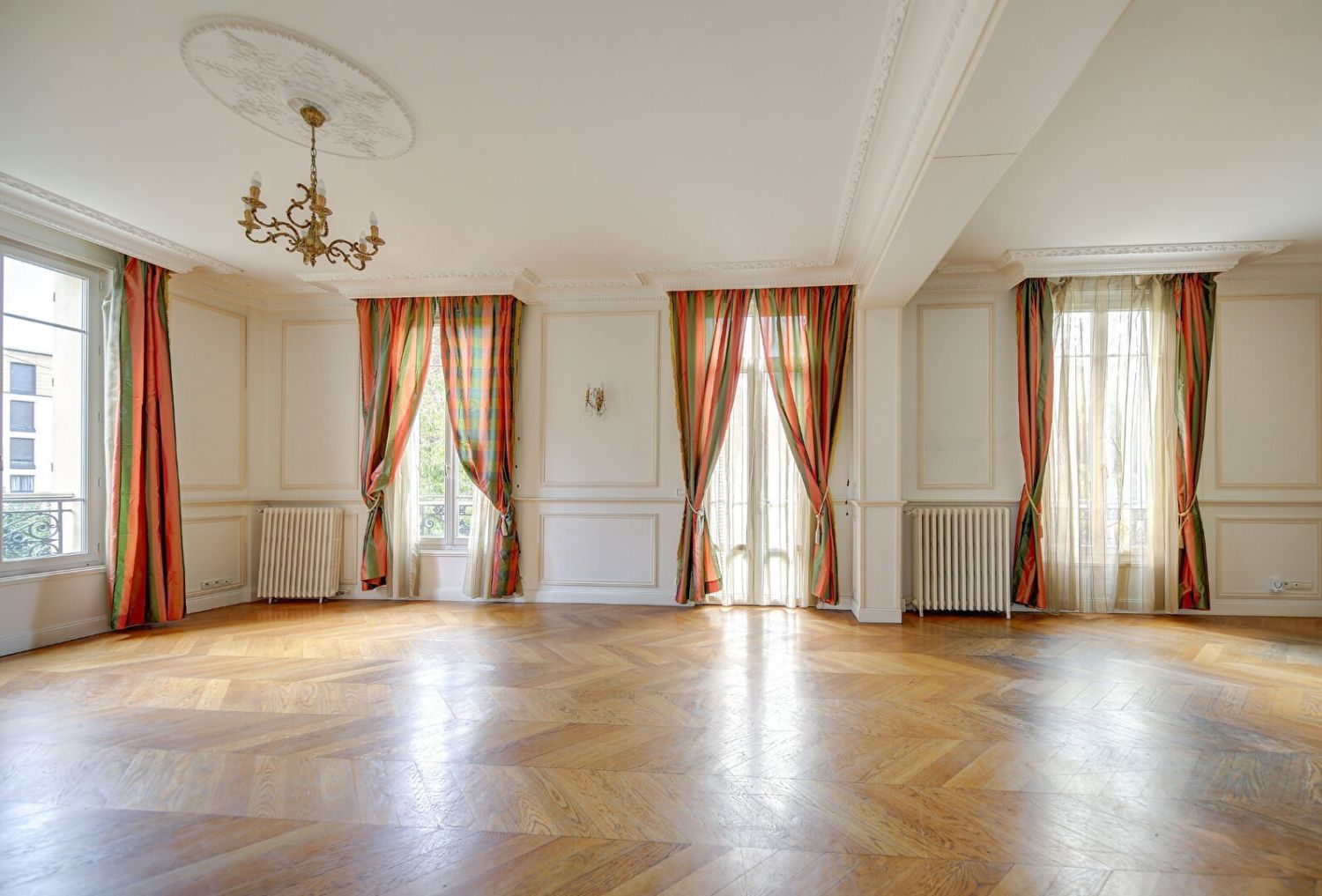 Mansion in Chatou for events