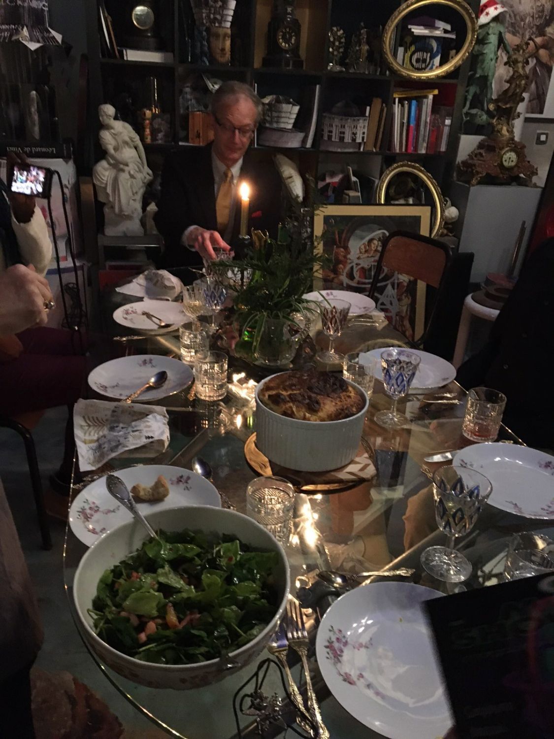 Lieu Parisien Bohème avec Verrière et Cour Verte
