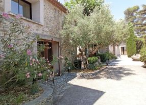 Estate in the middle of the scrubland at the gates of Montpellier