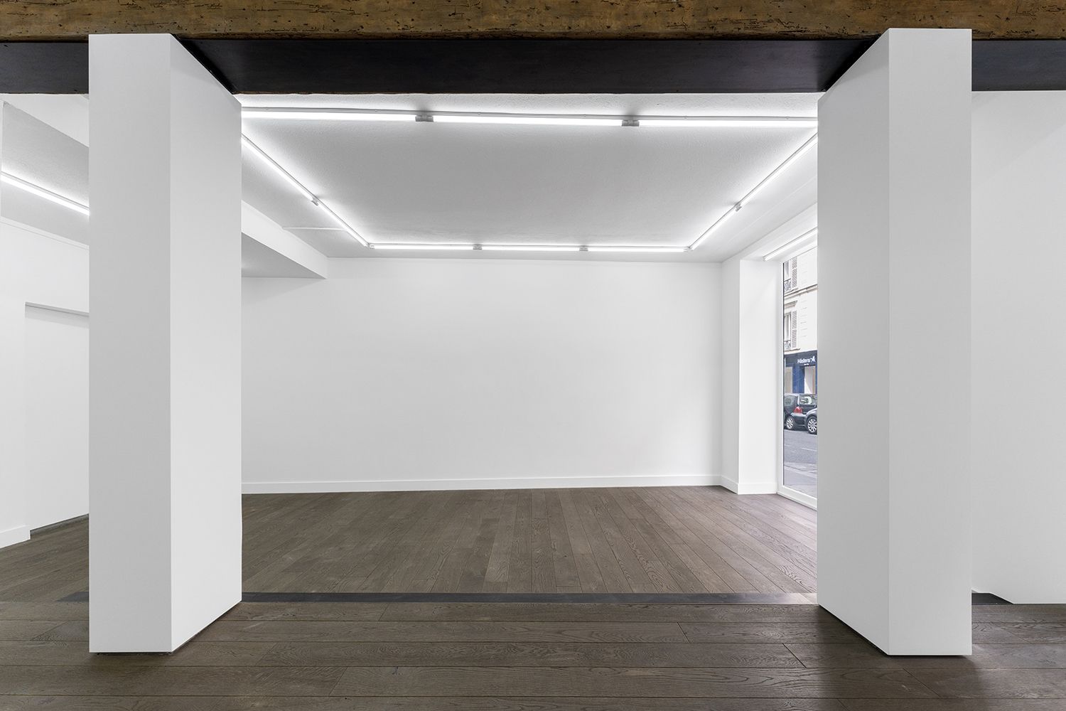 Galerie Lumineuse à Saint-Germain pour Showrooms de Mode et Ventes Privées