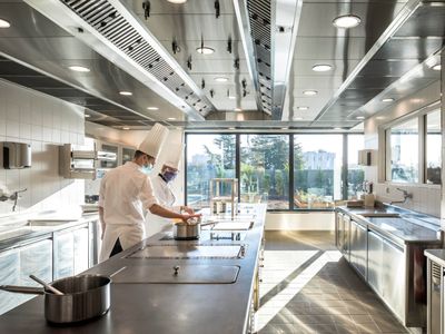 Restaurant gastronomique et salles de séminaires