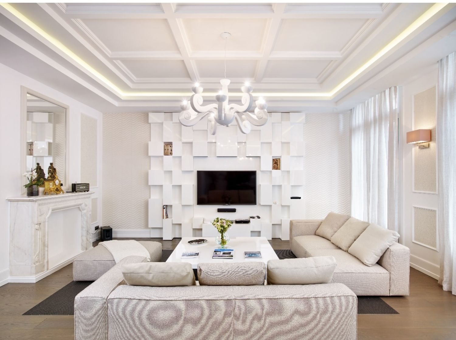 Spacious apartment facing the Palais des Congrès