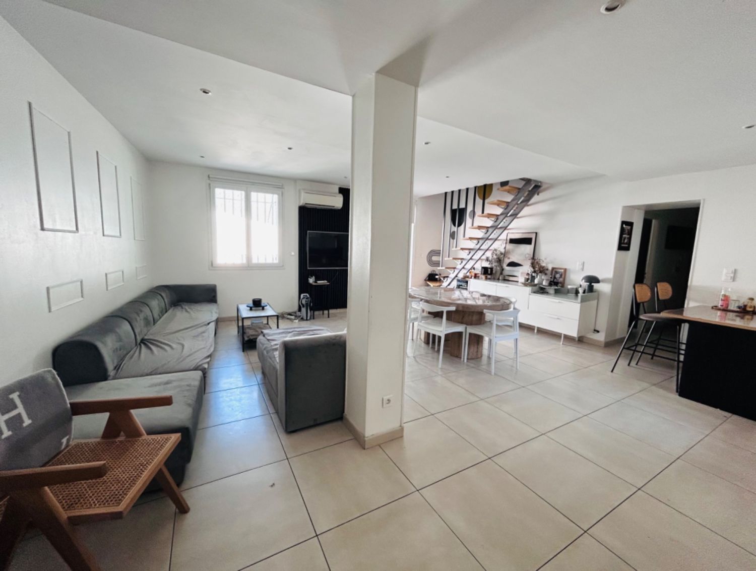 600 m² garden and swimming pool at the foot of the Calanques 