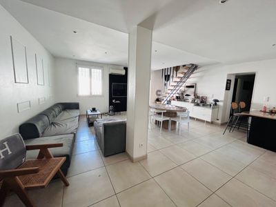 600 m² garden and swimming pool at the foot of the Calanques 