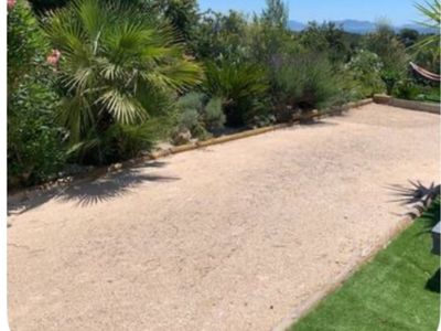 Villa with sea view over Marseille and its islands