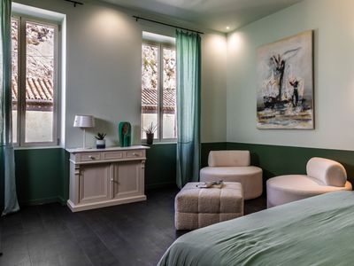 An old farmhouse completely renovated in the heart of Provence