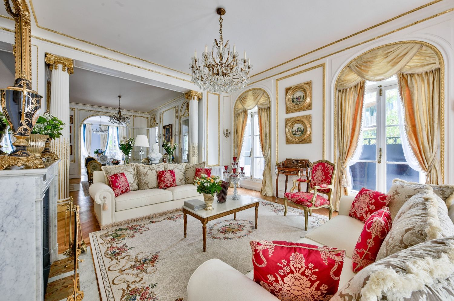 Elegant Parisian Venue for Exclusive Events & Seminars