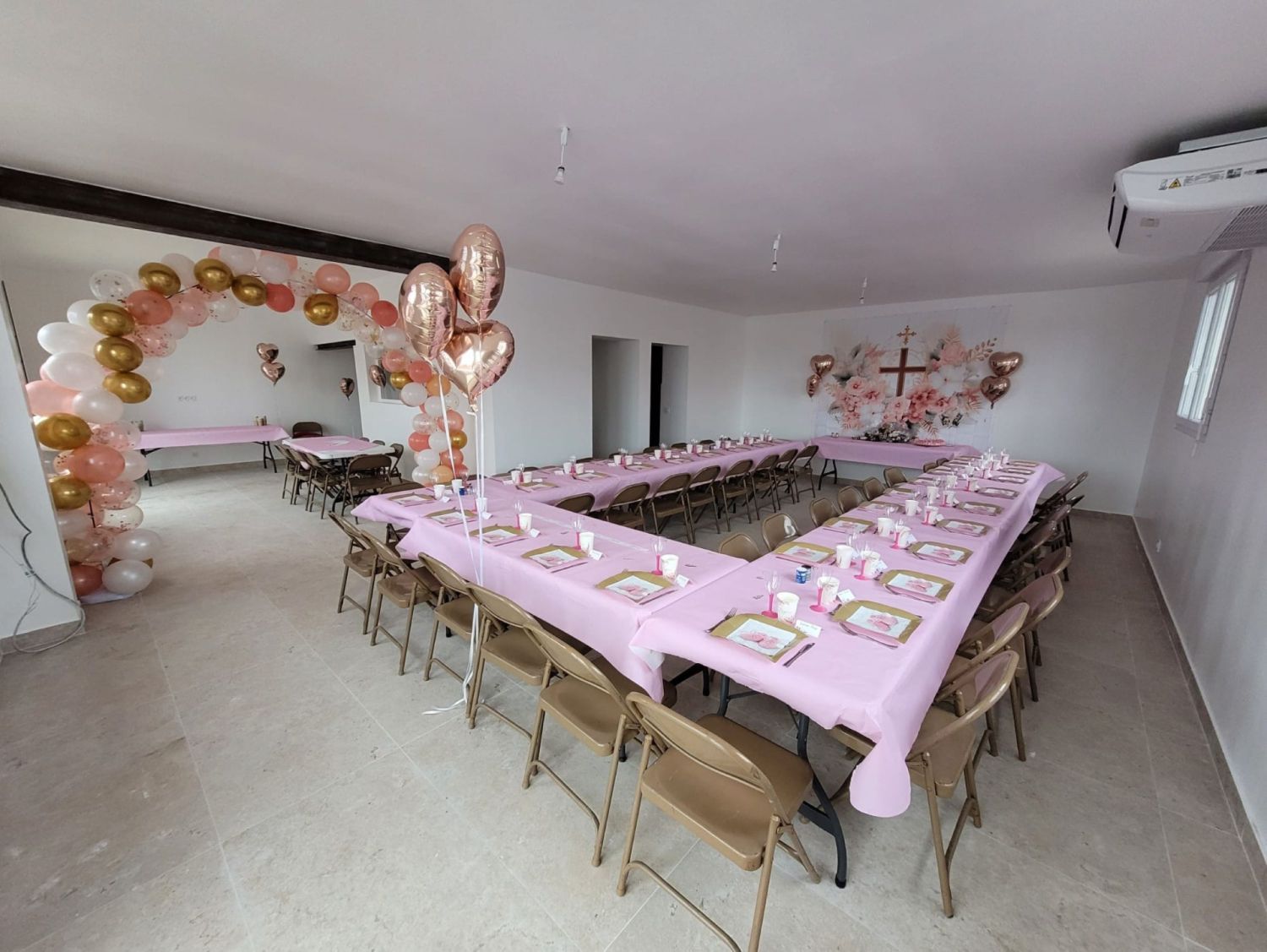 Meeting room and reception in Courthezon