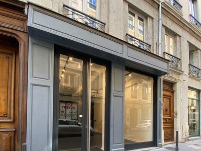 Galerie pop-up de 30 m² sur la Presqu'île de Lyon