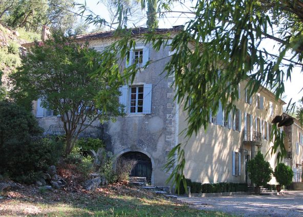 Magnificent wine château in the South of France