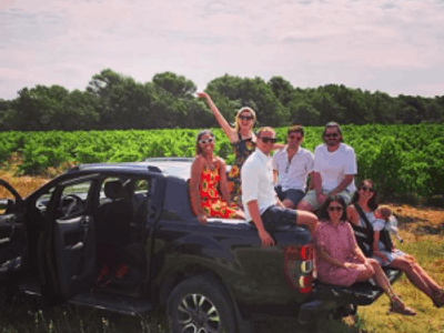 Provençal villa in the heart of the vineyards at the gates of Aix en Provence with 16 beds 