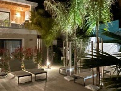 Exceptional villa & Spa of 360 m² 100 meters from the beach   