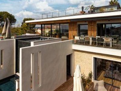 Exceptional villa & Spa of 360 m² 100 meters from the beach   