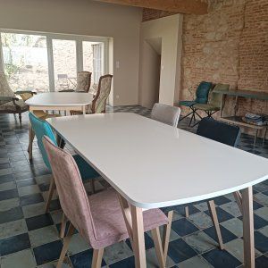 Meeting room for 15 people and adjoining outdoor spaces