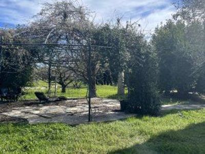 2 hectare private park 