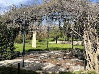 2 hectare private park 