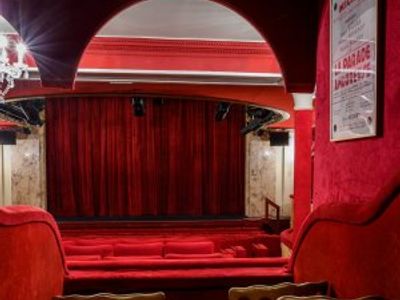 Elegant Parisian Theater Venue for Events & Privatizations