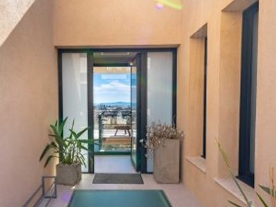 Villa with swimming pool, garden and sea view