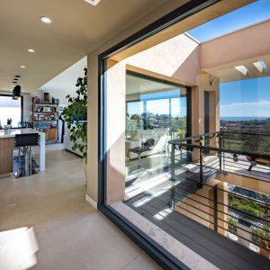 Villa with swimming pool, garden and sea view