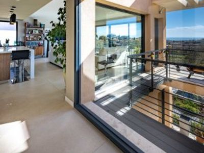 Villa with swimming pool, garden and sea view