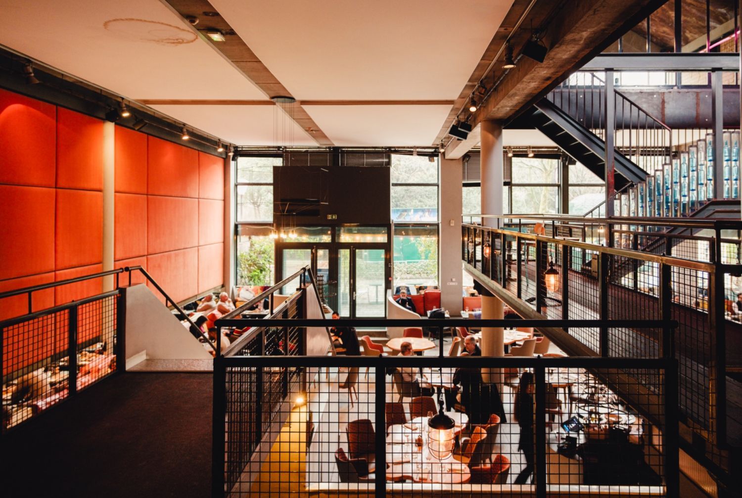 Salle de Bar Lumineuse pour Événements à Paris | Cocktails, Séminaires & Plus
