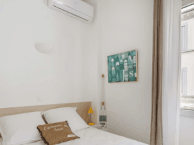 2-Bedroom Apartment Cannes – 2 Min to Croisette, 10 Guests