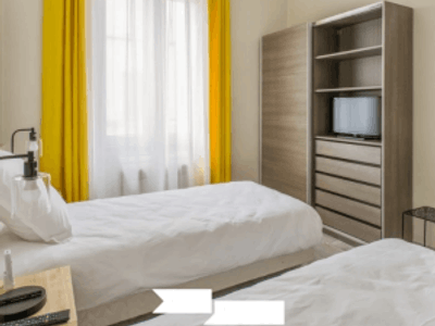 2-Bedroom Apartment Cannes – 2 Min to Croisette, 10 Guests