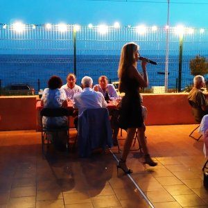 Solarium avec vue mer panoramique à Cannes – Pour événements élégants en extérieur