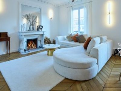 Luxury and Central - Élysées Paris 8th