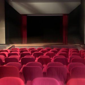 Theater Venue Cannes – 120 Seats Near Palais des Festivals