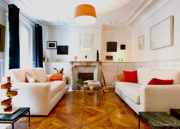 Magnificent apartment in a beautiful Parisian building