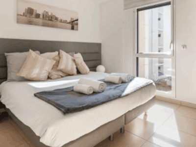 1-Bedroom Apartment Cannes – Terrace, 10 Guests