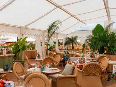 Restaurant & bar en bord de mer à Cannes – Pour événements sur mesure