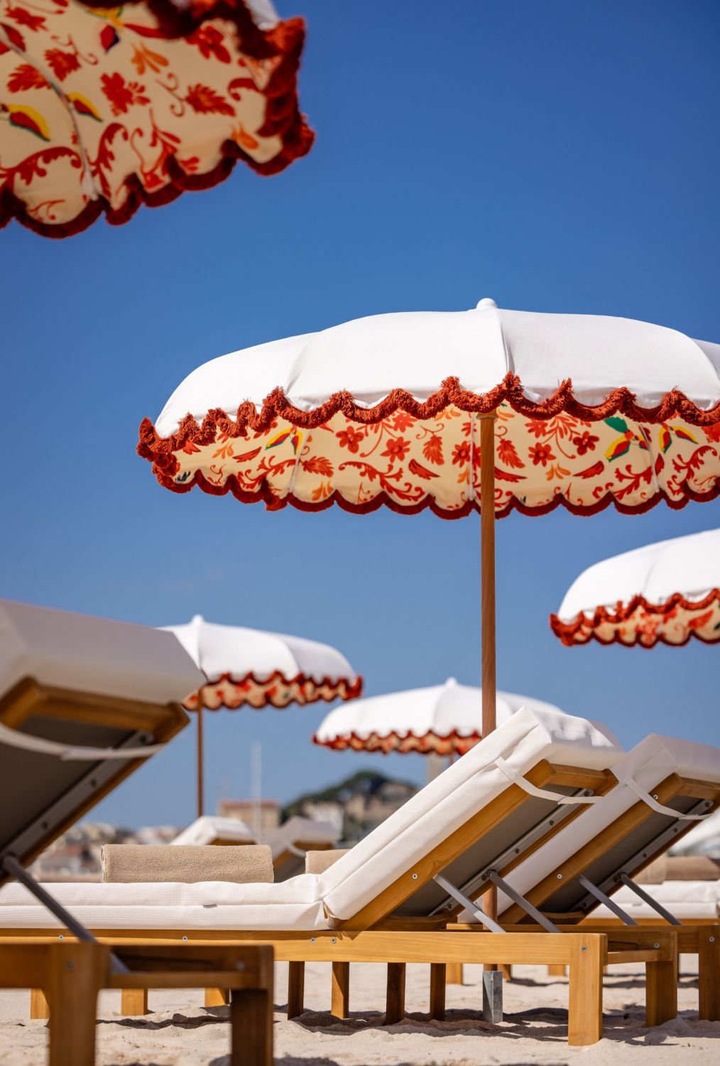 Restaurant & bar en bord de mer à Cannes – Pour événements sur mesure