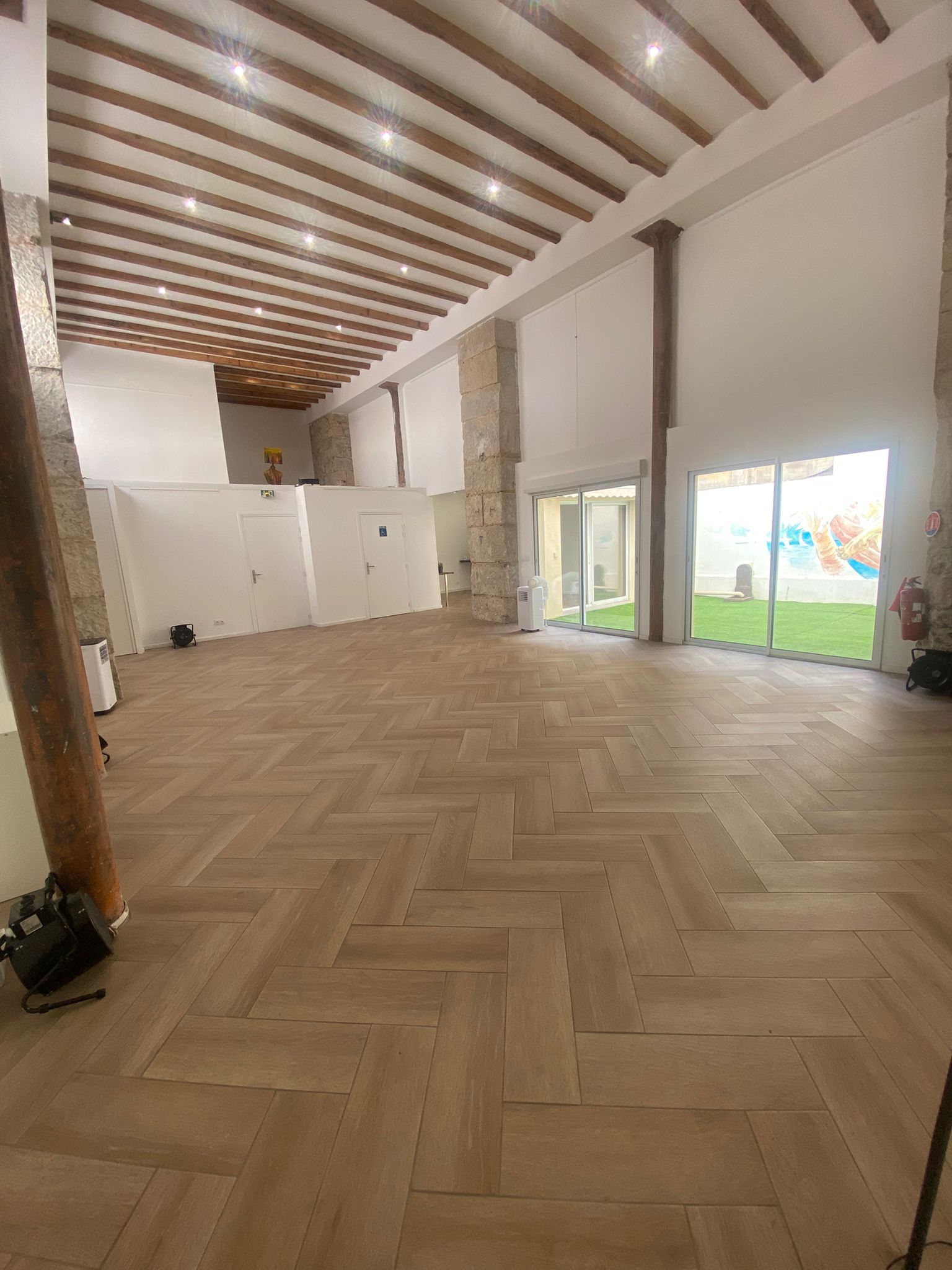 Event Space Cannes – 150m² Loft Near Palais, 100 Guests